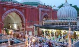 निज़ामुद्दीन दरगाह इतनी प्रसिद्ध क्यों है? Why nizamuddin dargah is  so famous.