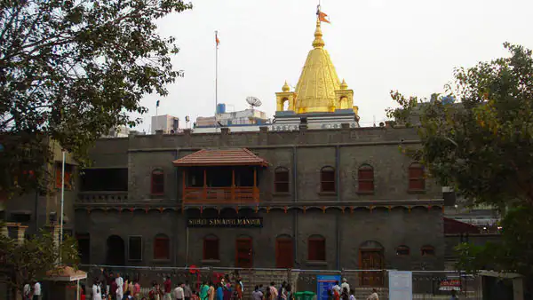 Read more about the article शिरडी साईं बाबा मंदिर का इतिहास – History of shirdi sai baba temple