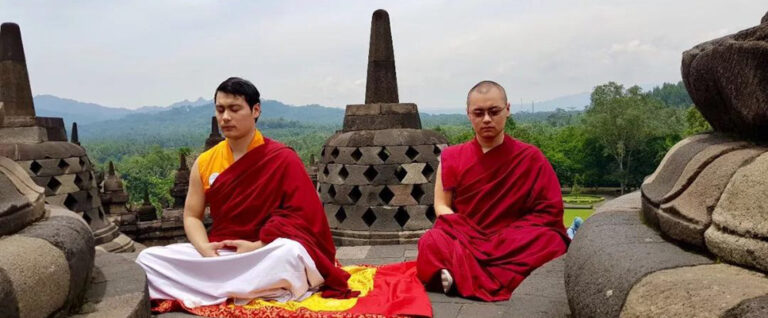 Read more about the article तिब्बती बौद्ध धर्म – Tibetan buddhism