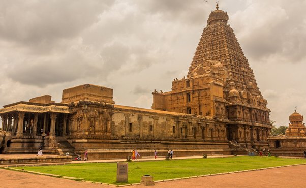 बृहदेश्वर मंदिर का इतिहास - History of brihadeeswara temple