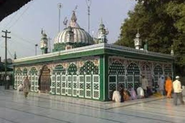 Read more about the article पिरान कलियर शरीफ दरगाह का इतिहास – History of piran kaliyar sharif dargah