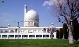 हजरतबल तीर्थ का इतिहास – History of hazratbal shrine