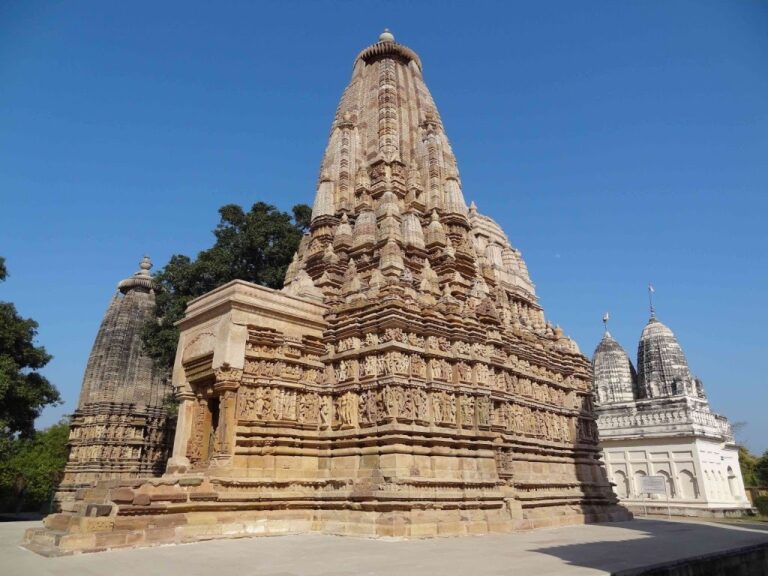 Read more about the article पार्श्वनाथ जैन मंदिर का इतिहास – History of parshvanath jain temple