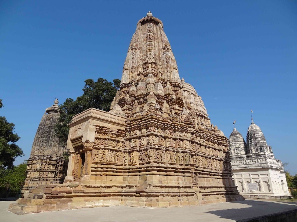 You are currently viewing पार्श्वनाथ जैन मंदिर का इतिहास – History of parshvanath jain temple