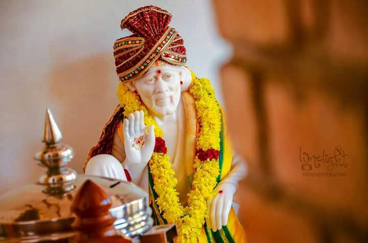 Read more about the article श्री साईं चालीसा – Shri sai chalisa