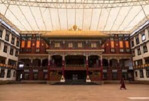 Read more about the article शेरबलिंग मठ का इतिहास – History of sherabling monastery