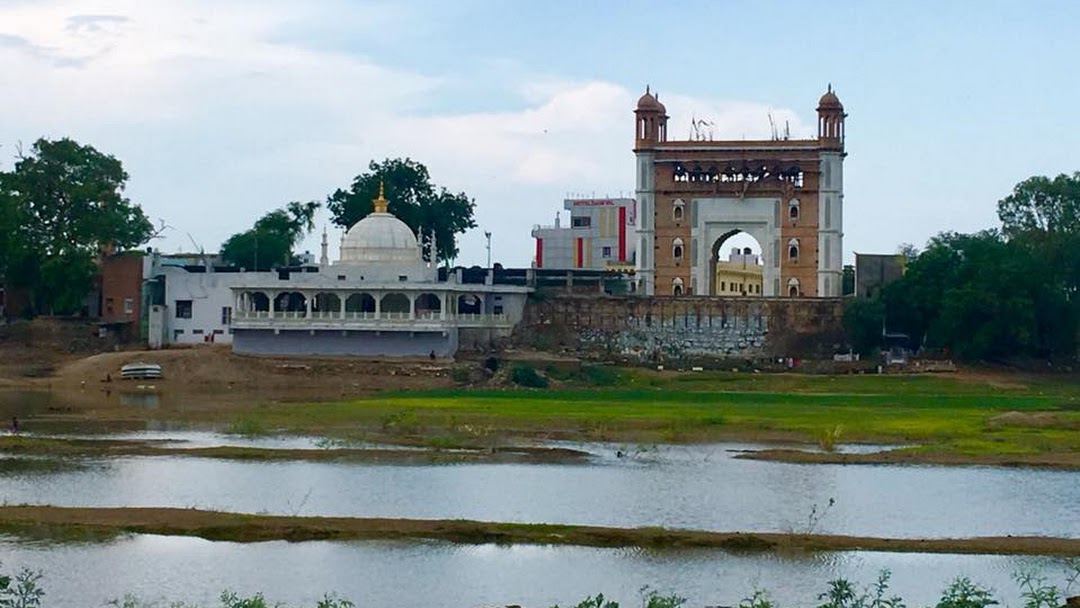 You are currently viewing ख्वाजा फखरुद्दीन चिश्ती दरगाह का इतिहास – History of khwaja fakhruddin chishti dargah