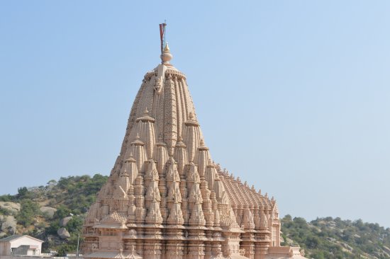 Read more about the article तरंगा हिल जैन मंदिर का इतिहास – History of taranga hill jain temple