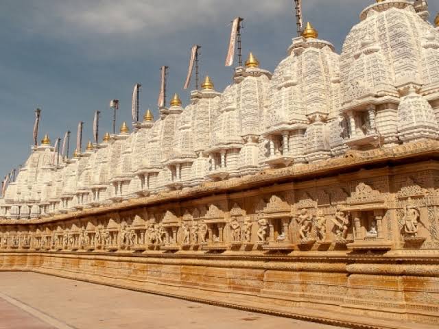 Read more about the article शंखेश्वर जैन मंदिर का इतिहास – History of shankheshwar jain temple