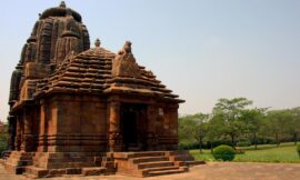 राजा रानी मंदिर का इतिहास – History of raja rani temple