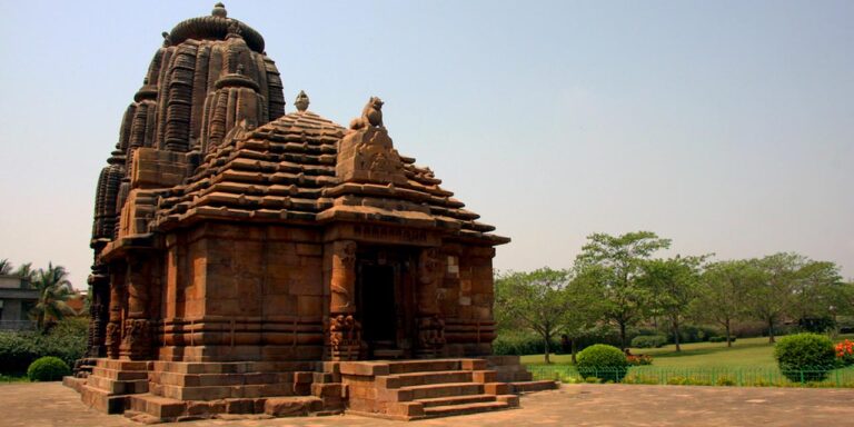 Read more about the article राजा रानी मंदिर का इतिहास – History of raja rani temple