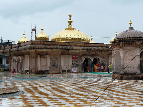 Read more about the article ज्वालामुखी मंदिर का इतिहास – History of jwalamukhi temple