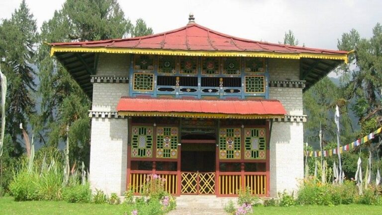 Read more about the article दुबडी मठ का इतिहास – History of dubdi monastery