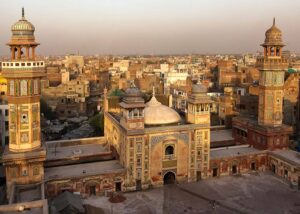 Read more about the article वजीर खान मस्जिद का इतिहास – History of wazir khan mosque