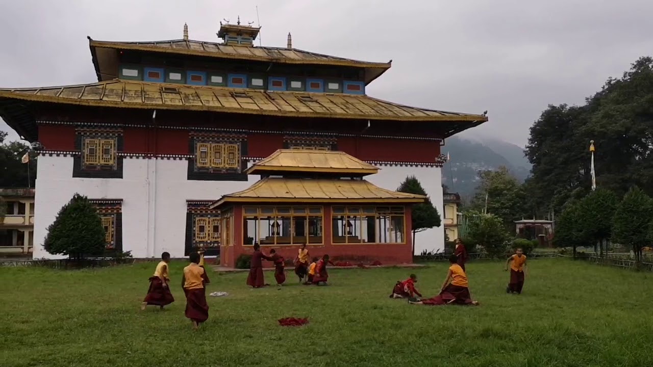 You are currently viewing त्सुल्ग्लाग्खांग मठ का इतिहास – History of tsulglagkhang monastery