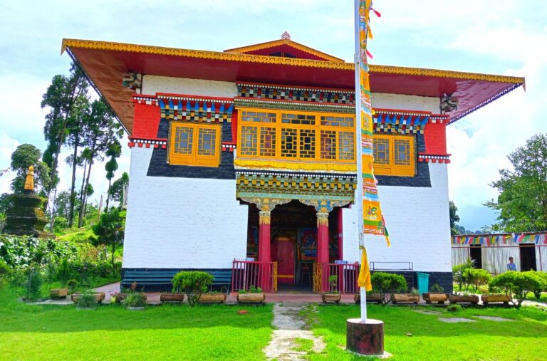 Read more about the article संगाचोएलिंग मठ का इतिहास – History of sangachoeling monastery