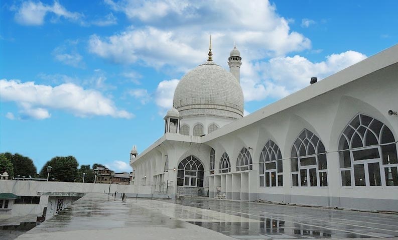 You are currently viewing हजरतबल मस्जिद का इतिहास – History of hazratbal mosque