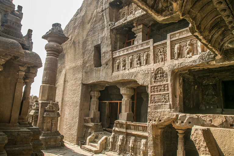 Read more about the article एलोरा जैन गुफाओं का इतिहास – History of ellora jain caves