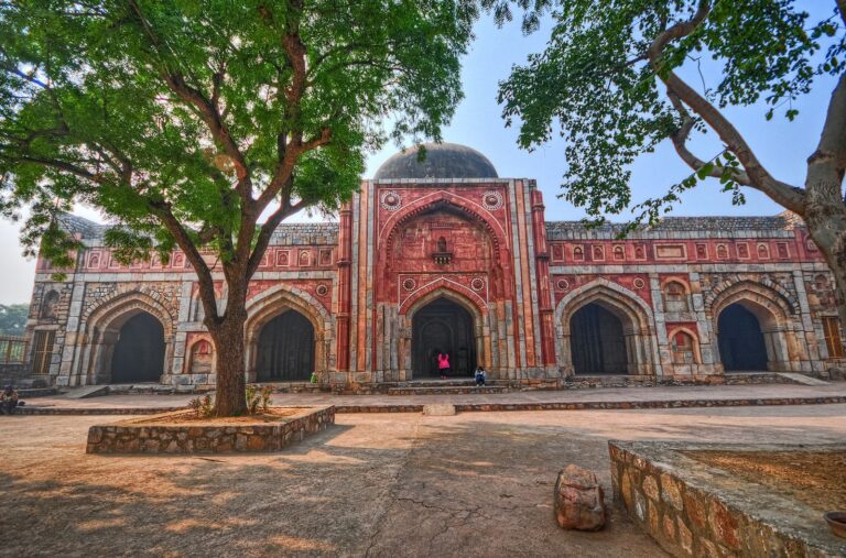 Read more about the article जमाली कमाली मस्जिद का इतिहास – History of jamali kamali mosque