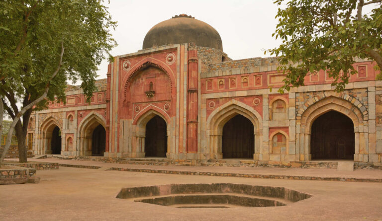 Read more about the article जमाली – कमाली मस्जिद का इतिहास – History of jamali – kamali mosque