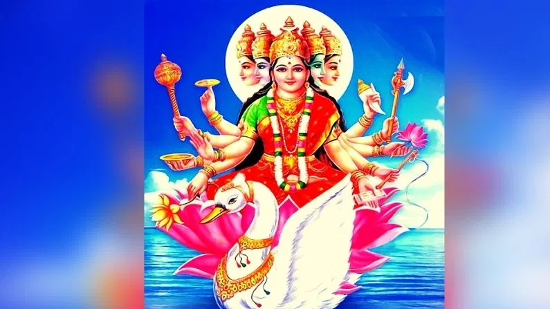 You are currently viewing गायत्री चालीसा – Gayatri chalisa