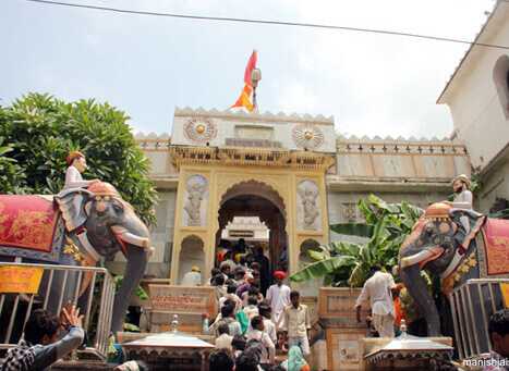 Read more about the article श्री चारभुजा मंदिर का इतिहास – History of shri charbhuja temple