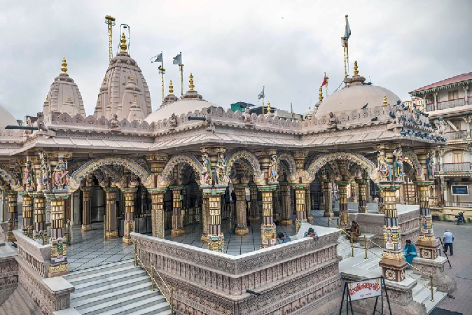 Read more about the article श्री कालूपुर स्वामीनारायण मंदिर का इतिहास –  History of shri kalupur swaminarayan temple