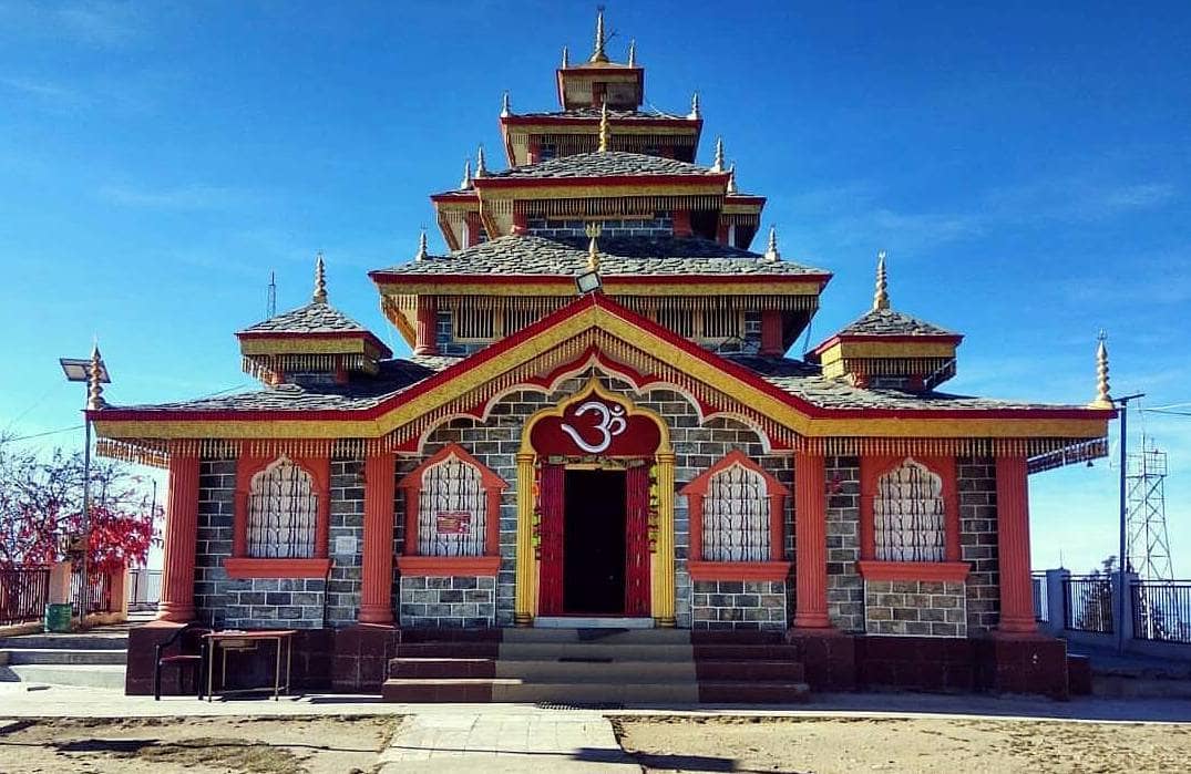 You are currently viewing सुरकंडा मंदिर का इतिहास – History of surkanda temple